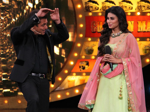 <i>Bigg Boss 10</i>: Salman Khan's <i>Naagin</i> Dance With Mouni Roy