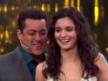 <i>Bigg Boss 10</i>: Salman Khan Sings <I>Jag Ghoomeya</i> For Alia Bhatt