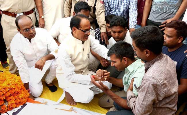 What Chouhan's Biryani Remark Gives Away About SIMI Encounter