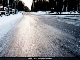 Uttarakhand Receives Season's First Snowfall On Christmas Uttarakhand Receives Season's First Snowfall On Christmas