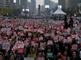 Tens Of Thousands In South Korea Call For President To Quit Tens Of Thousands In South Korea Call For President To Quit