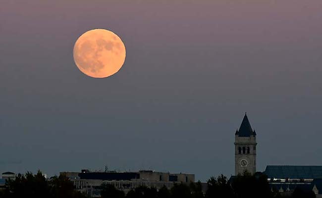 Look Up - It's The Brightest Moon In 69 Years