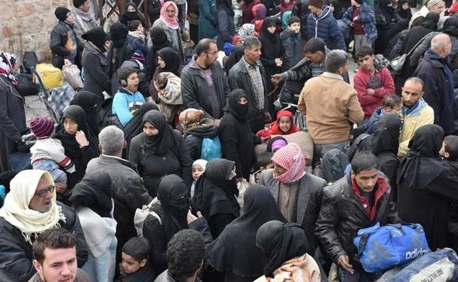 20,000 Syrians Have Fled East Aleppo This Week: Red Cross