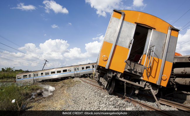 At Least 5 Killed As Freight Train Derails In Mexico City Suburb