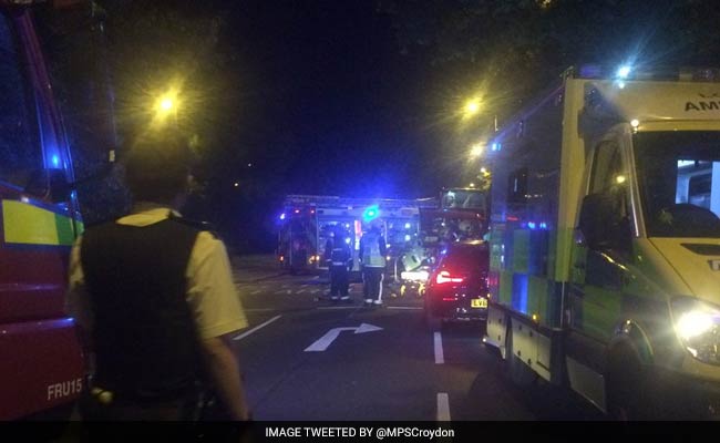 London Tram Overturns, 2 Trapped - Emergency Services