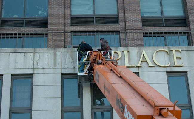 Workers Pry Gold 'Trump Place' Name Off Apartment Buildings