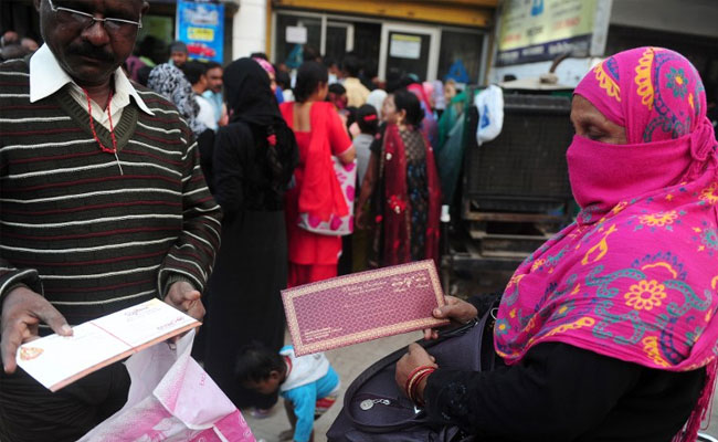 प्राइम टाइम इंट्रो : आरबीआई की शर्तों से शादियों का खर्च फंसा