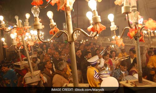 असर नोटबंदी का : हिन्दू शादी में व्यंजन घटे, मुस्लिम निकाह और वलीमे फरवरी तक टले