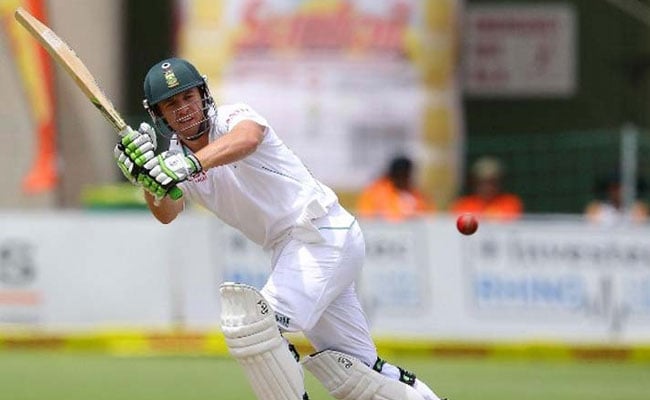 डिविलियर्स ने दक्षिण अफ्रीका की टेस्ट कप्तानी छोड़ी, डु प्लेसिस लेंगे उनकी जगह