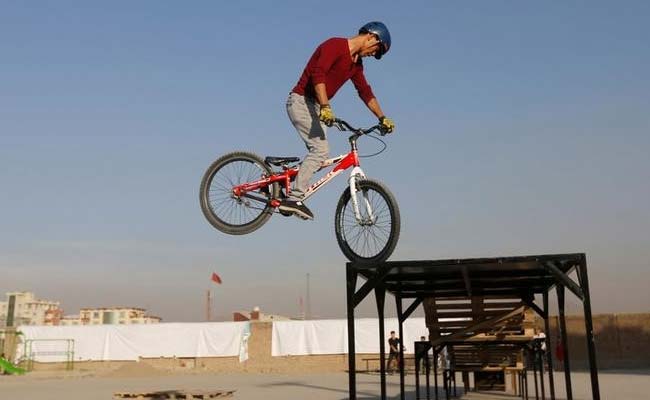 Female Afghan Cyclists Push Boundaries One Wheelie At A Time