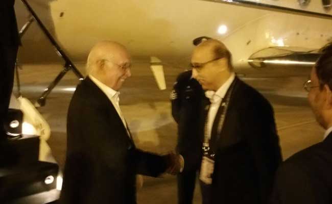 Pak PM Advisor Sartaj Aziz Arrives In Amritsar For Heart Of Asia Meet
