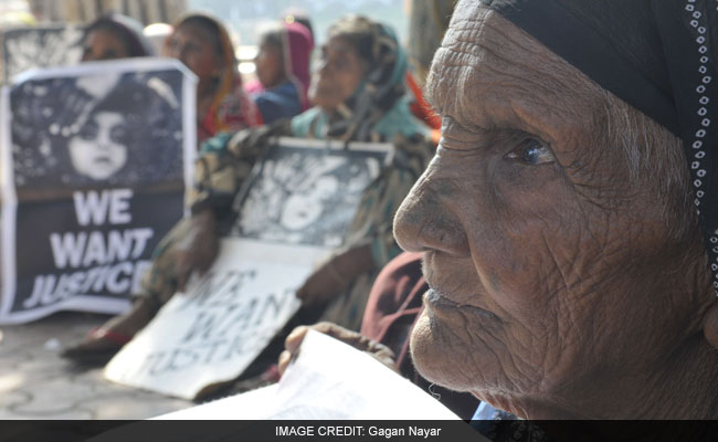 32 Years On, Bhopal Gas Victims Still Await Justice