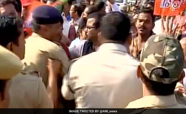 BJP-BJD Workers Clash During Bhubaneswar Shutdown