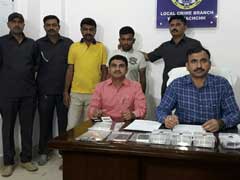 भुज में नकली नोट छापने वाले गिरफ्तार, सूरत में फर्जी नोटों के साथ पाकिस्तानी पकड़ा गया