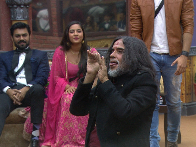 <I>Bigg Boss 10</i>, <I>Weekend Ka Vaar</i>, December 17: Swami Om's <I>Naagin</i> Dance