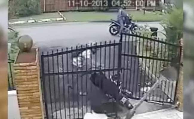 Trending: Millions Are Watching This Video Of Bike Robbery Gone Wrong