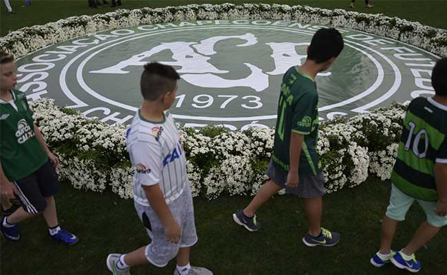 Brazil Grieves For Football Team Killed In Crash