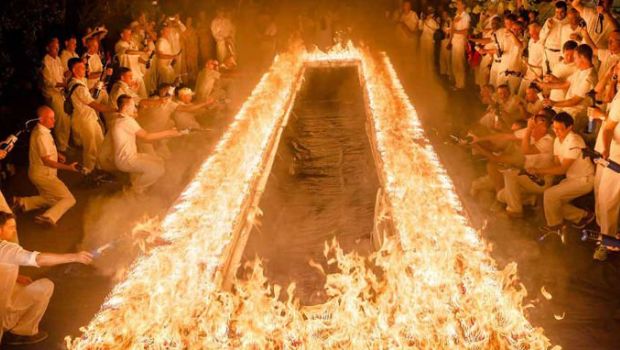 Indian Spiritual Guru's Birthday Cake Sets Guinness Record in US