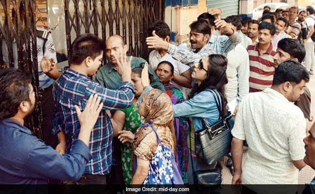 Noteban Effect: Mumbai, Why Chances Of Getting Your Salary In Hand On Payday Are 50/50