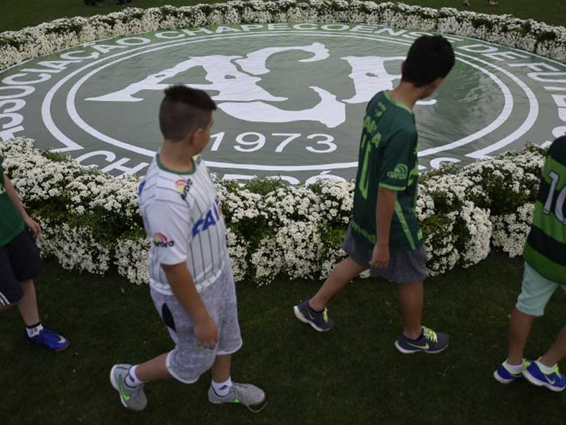 Brazil Grieves For Football Team Killed in Crash