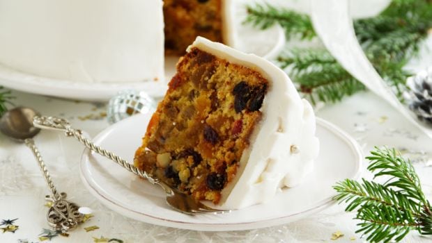 How to Make a Quick Christmas Plum Cake - NDTV Food