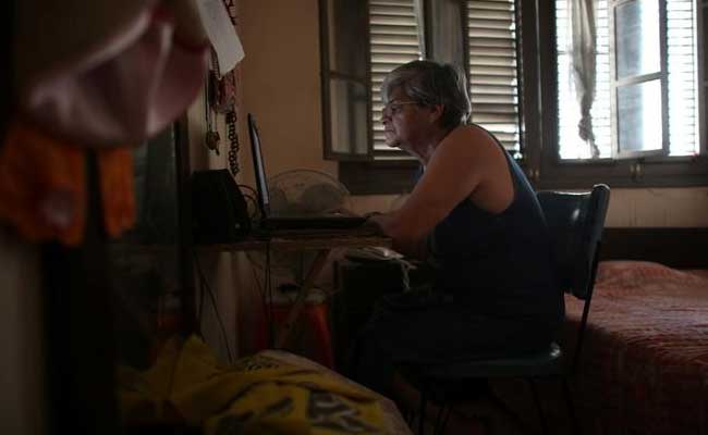 Cubans Surf The Web At Home In Havana Pilot Project