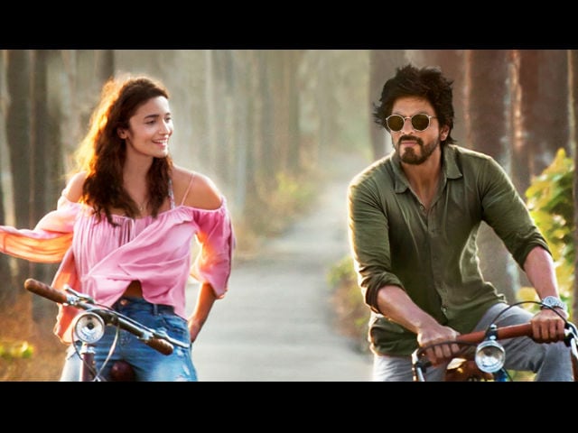 dear zindagi movie tickets