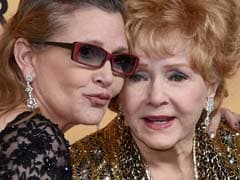 Carrie Fisher's Mom Debbie Reynolds Dies At 84