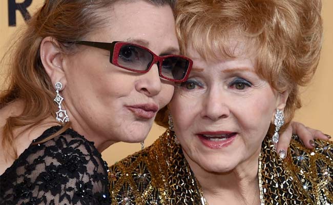 Carrie Fisher's Mom Debbie Reynolds Dies At 84
