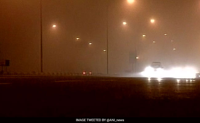 1 Killed In Accident Due To Dense Fog On Yamuna Expressway In Noida