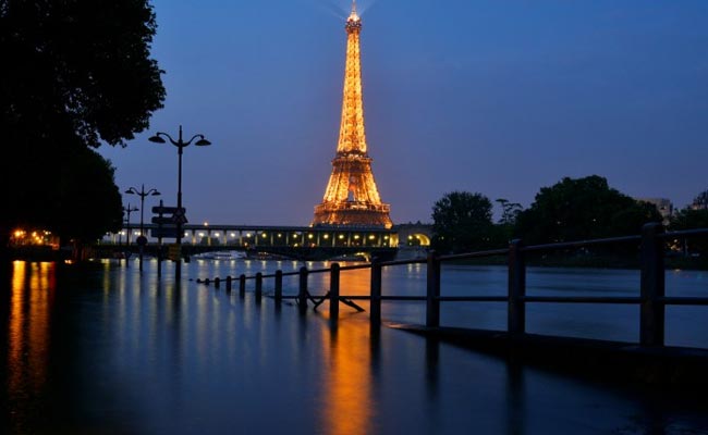 Eiffel Tower Reopens After Five-Day Strike