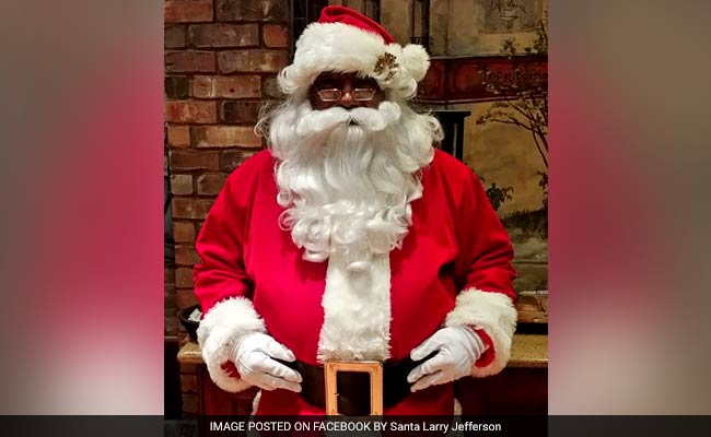 Mall Of America, Largest In The United States, Hires First Black Santa