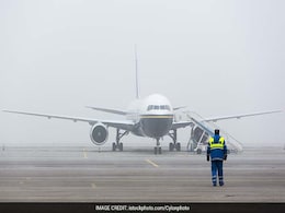 Australia To Ease Foreign Pilots' Visa Restrictions Amid Crisis Australia To Ease Foreign Pilots' Visa Restrictions Amid Crisis