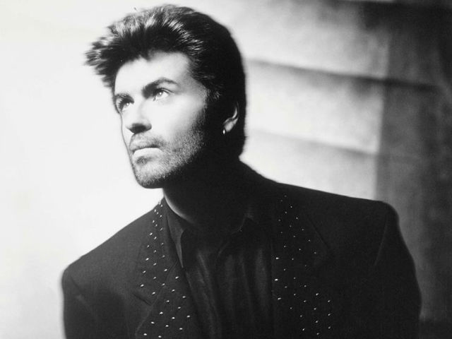 George Michael Posters, <i>Freedom</I> On Walkman: Twinkle Khanna's Tweet Is All Of Us