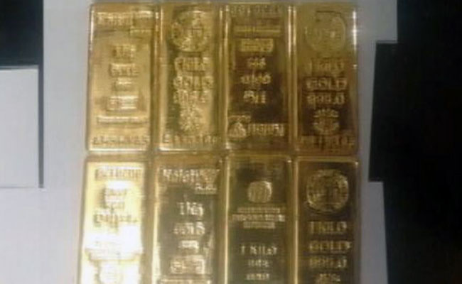 गोवा एयरपोर्ट पर यात्री से 54 लाख रुपये मूल्य का सोना जब्त