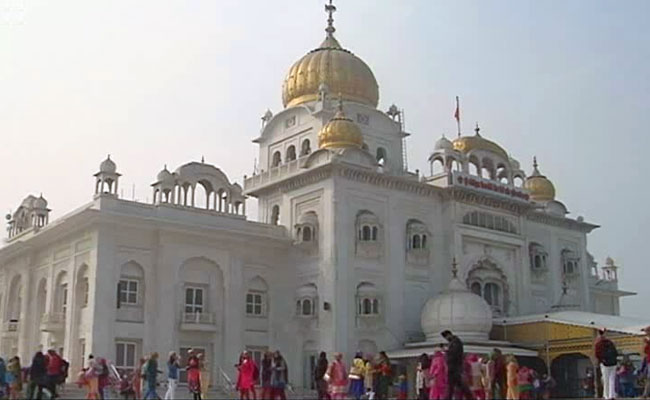 Amid Cash Crunch, <i>Langars</i> At Delhi Gurudwaras Witness Big Jump In Visitors