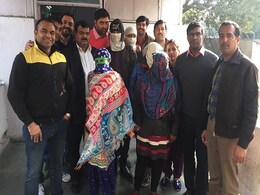 दिल्ली : हनी ट्रैप में फंसाकर लोगों से ऐंठते थे लाखों, कांस्टेबल समेत 6 गिरफ्तार दिल्ली : हनी ट्रैप में फंसाकर लोगों से ऐंठते थे लाखों, कांस्टेबल समेत 6 गिरफ्तार