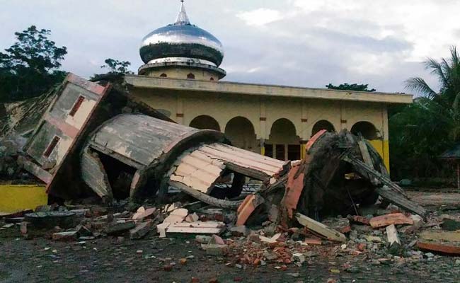 25 Dead In Indonesian Earthquake: Officials