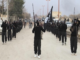 Thousands In Syria Flee Amid Week-Long Clashes Between Army, ISIS Thousands In Syria Flee Amid Week-Long Clashes Between Army, ISIS