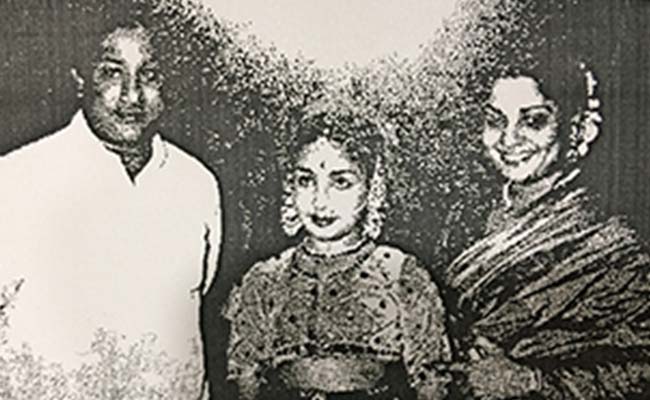 Jayalalithaa Wrote Of Pining For Mother, Blowing Away Sivaji Ganesan