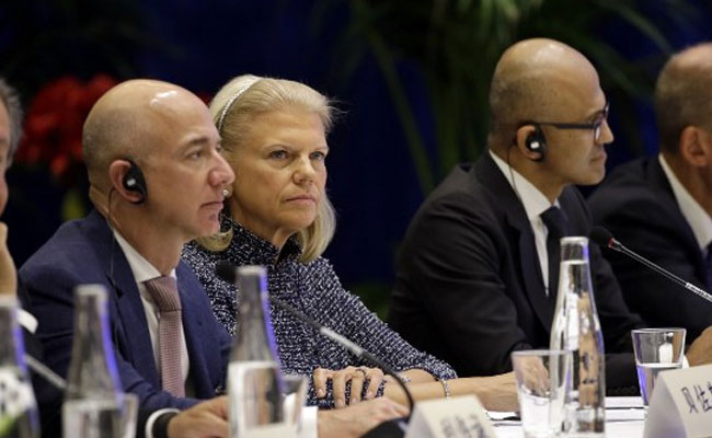 Amazon's Jeff Bezos, Donald Trump Don't Get Along. Tomorrow, They'll Meet.