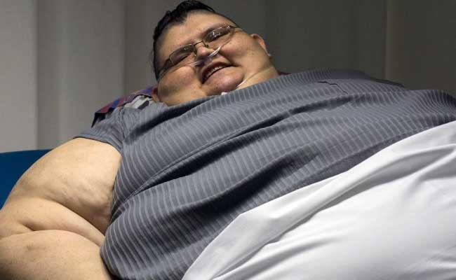 590 किलो के साथ दुनिया का सबसे मोटा आदमी आधा कर लेना चाहता है अपना वज़न...