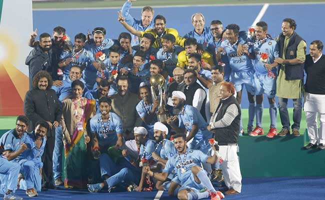 फिल्म 'चक दे इंडिया' के कबीर खान की याद दिलाती है जूनियर हॉकी टीम के कोच हरेंद्र की कहानी