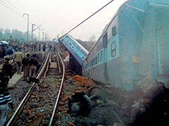कानपुर ट्रेन हादसा : रेलवे ने जारी किए ये हेल्पलाइन नंबर