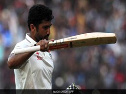 INDvsAUS बेंगलुरू टेस्ट : क्या डिफेंसिव मोड में आ गई है टीम इंडिया, मांजरेकर ने भी उठाए सवाल INDvsAUS बेंगलुरू टेस्ट : क्या डिफेंसिव मोड में आ गई है टीम इंडिया, मांजरेकर ने भी उठाए सवाल