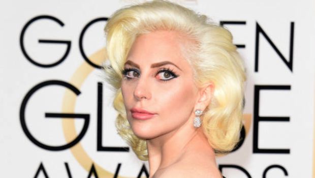 Lady Gaga Sponsors Lunch for Homeless Youths