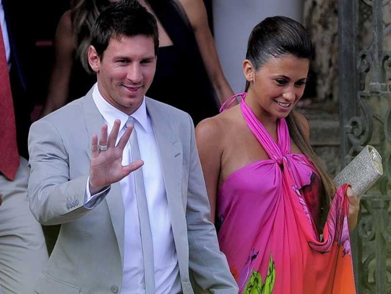 Lionel Messi To Marry Long Time Girlfriend Antonella Roccuzzo Reports Football News