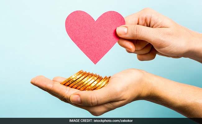 Love Beats Money When It Comes To Happiness: Study