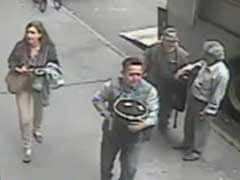 Manhattan's Brazen Bucket-Of-Gold Thief Now Sought In California