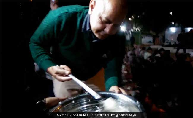 Notes Ban: Delhi Government Starts Giving Free Food At 10 Night Shelters